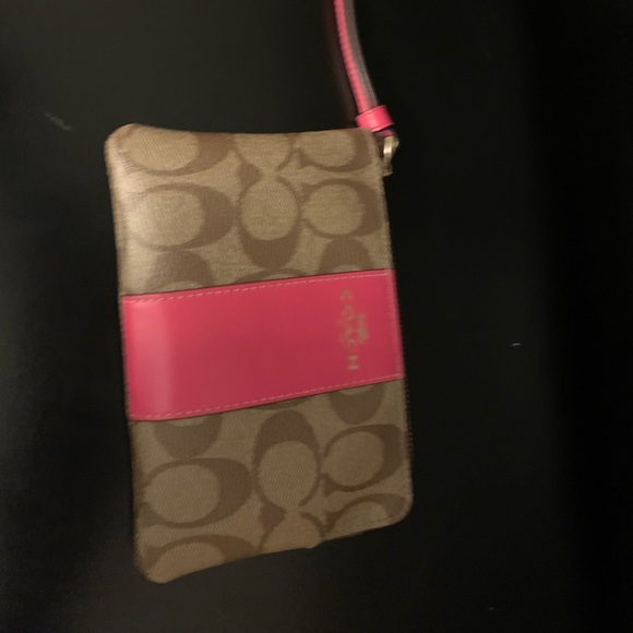 Corner Zip Wristlet COACH signature pink - Picture 12 of 12